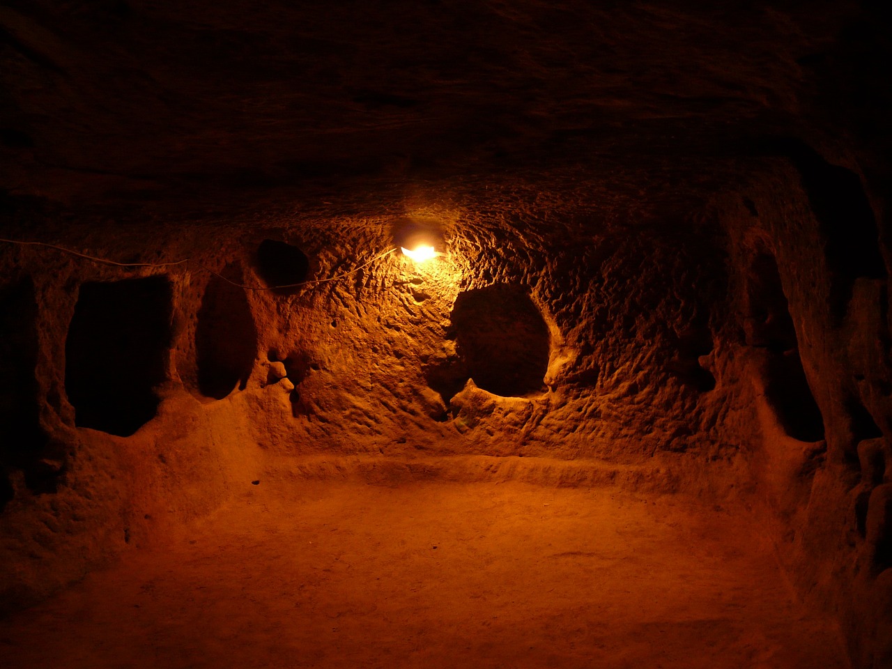 Cappadocia Derinkuyu Underground City, A Testament to Innovative Urban Design.